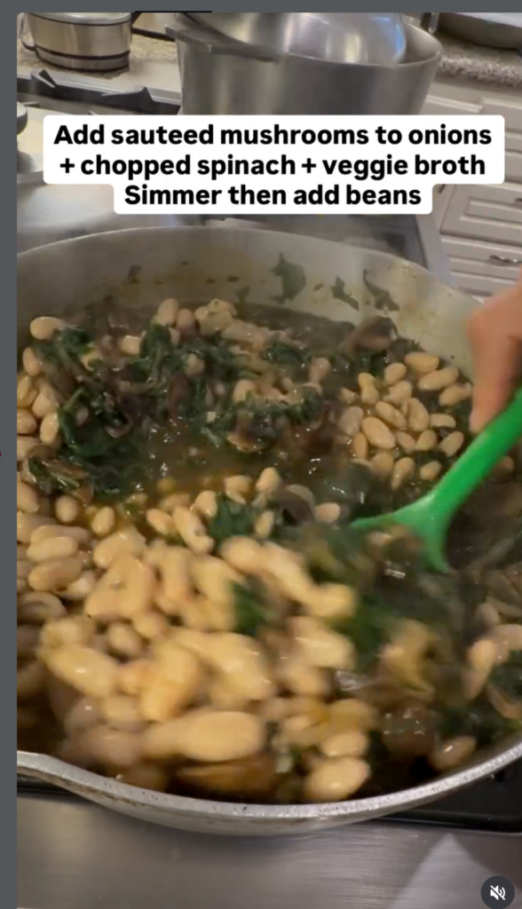 Creamy Mushroom & Spinach White Bean Étouffée