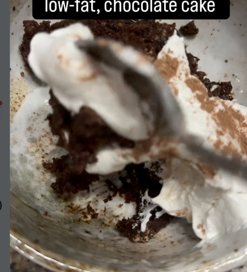 Quick & Easy One-Bowl Vegan Chocolate Cake